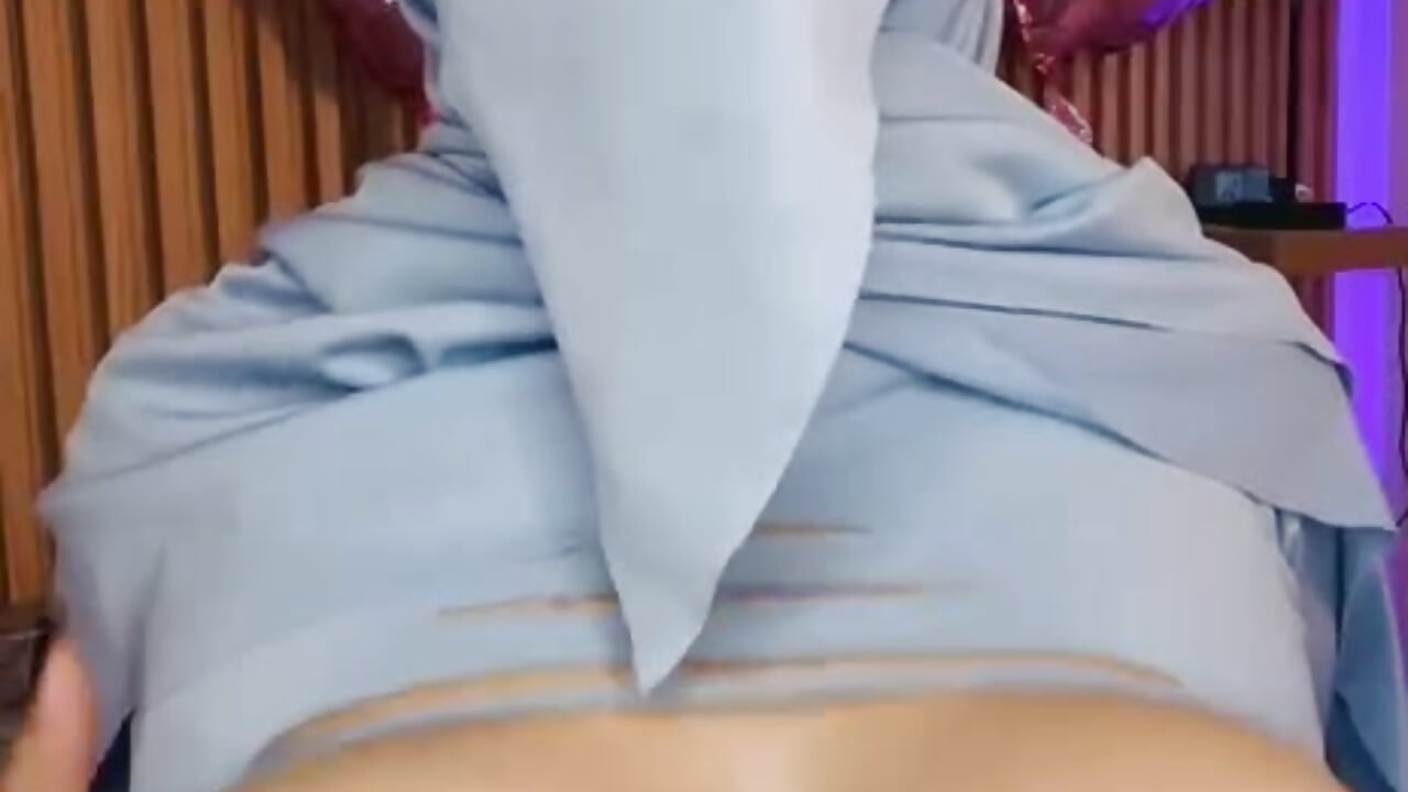 sexy boobs - video oleh model kamera saori_issawi