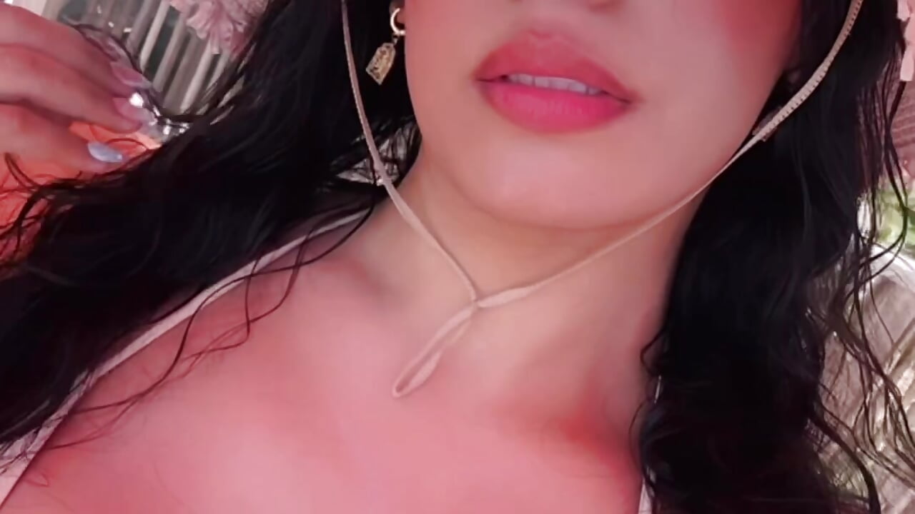 🏖️ - video by gigi_dol cam model