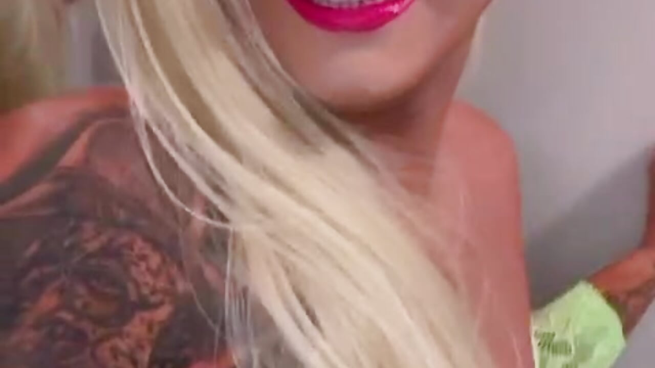 The sexy - video by Teffymontiel23 cam model