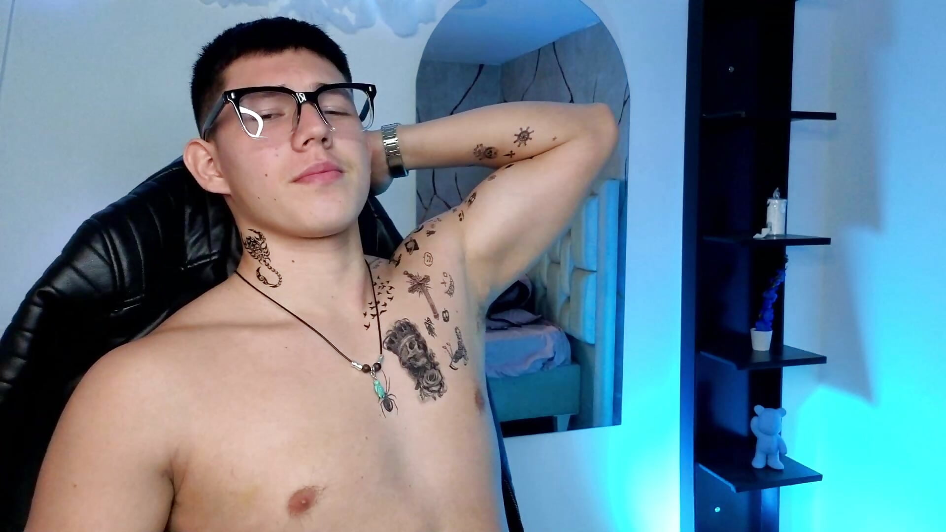 new style? - Video von JamesCr_ Cam-Model