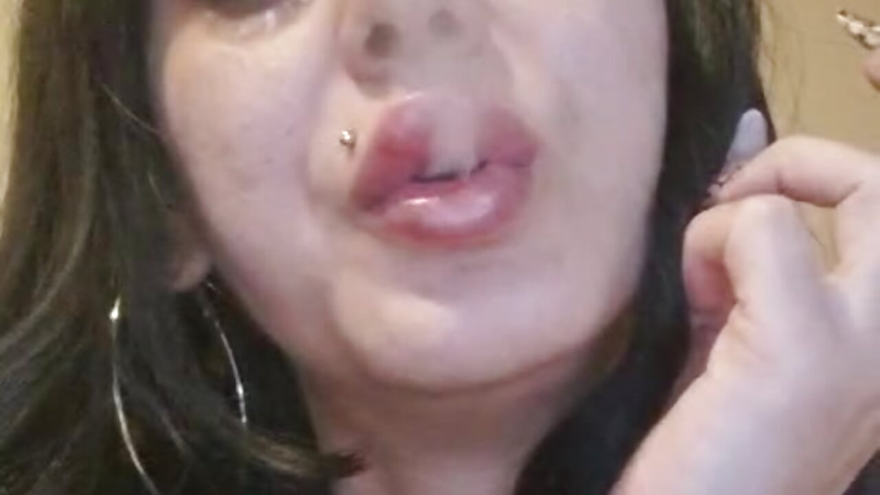 WhatsApp Video 2026-02-05 at 13,09,40 - NicoleKatee adlı kamera modelinin videosu