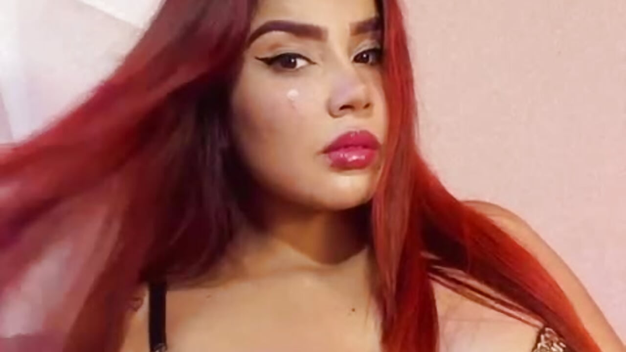 ONE DELICIUS KISS - video by Violetta_0 cam model