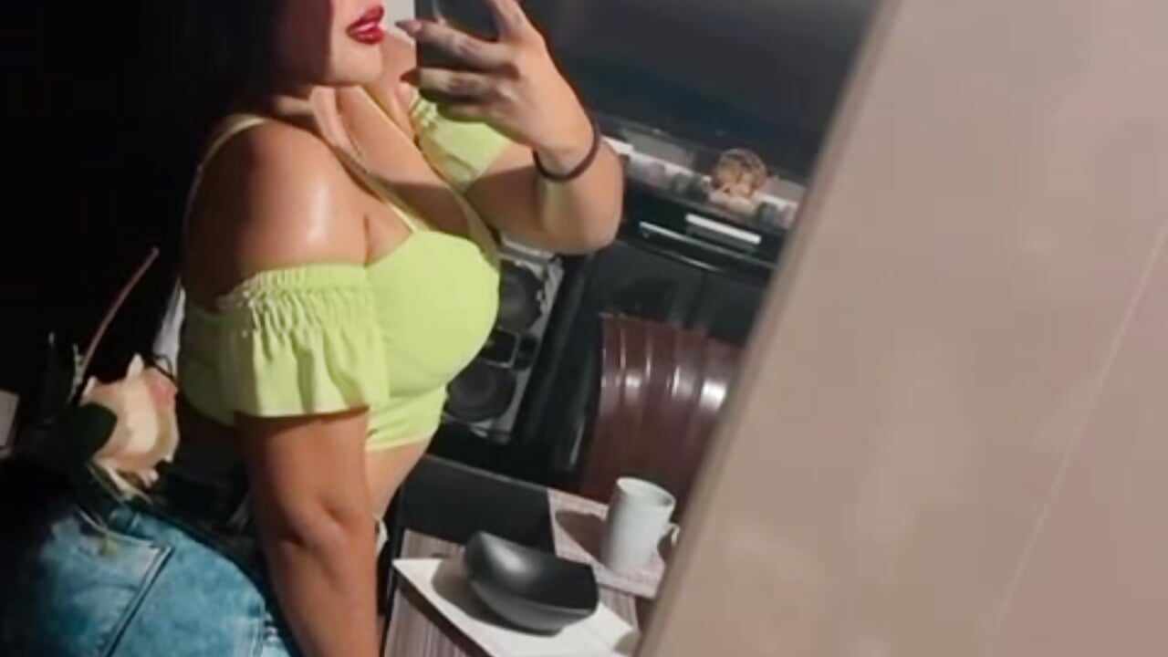 one saturday night 💚💚💚 - video by Violetta_0 cam model