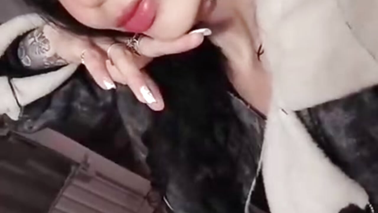 Here is your shy girl but with a naughty ass 🤣😏 - video av Hiyakasudere cam-modell