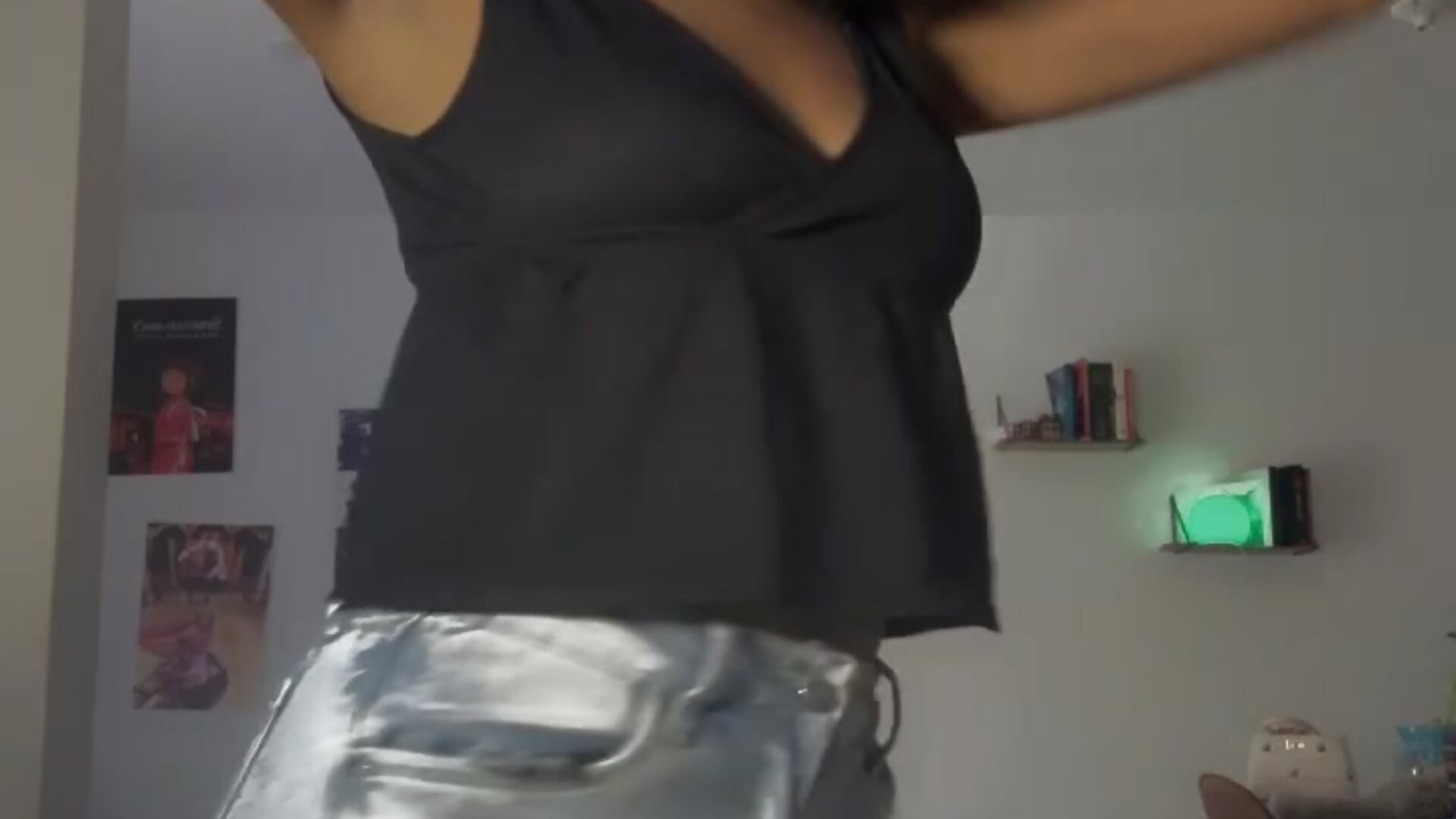 Loving my natural hair – видео вебкам-модели kiryB