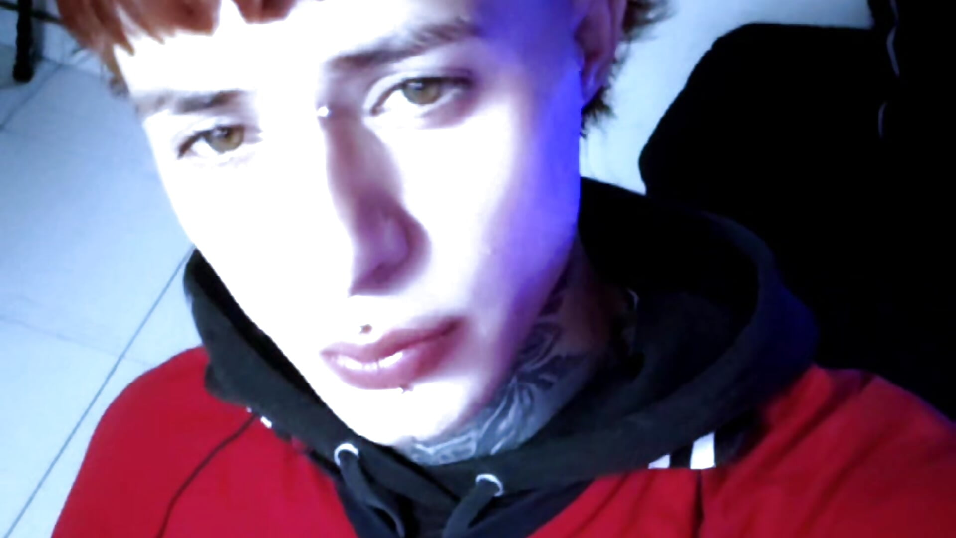 👽 - video by 7_Saturno_7 cam model