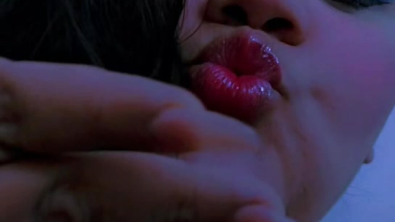 Kiss - video by Aaliyah11 cam model