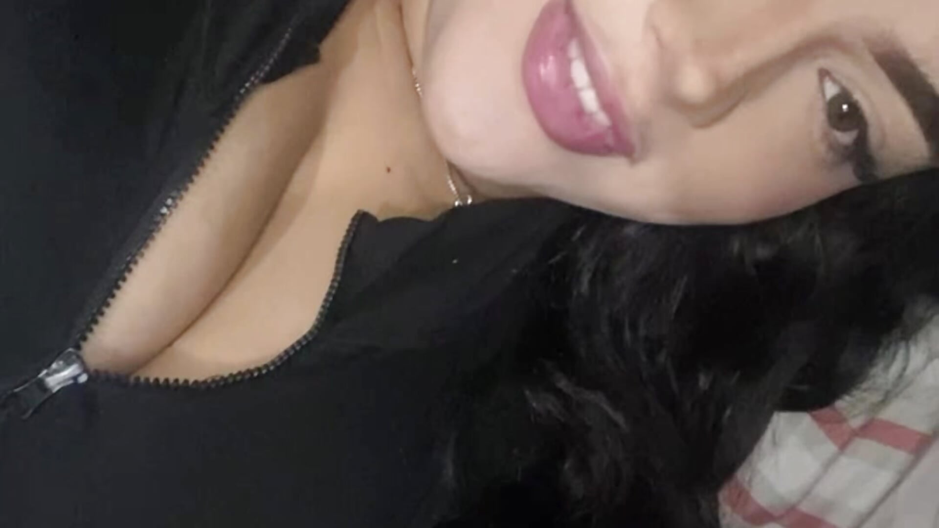 4483a153051043e0b147ff71133f9e5f - video by jade_cruz18 cam model
