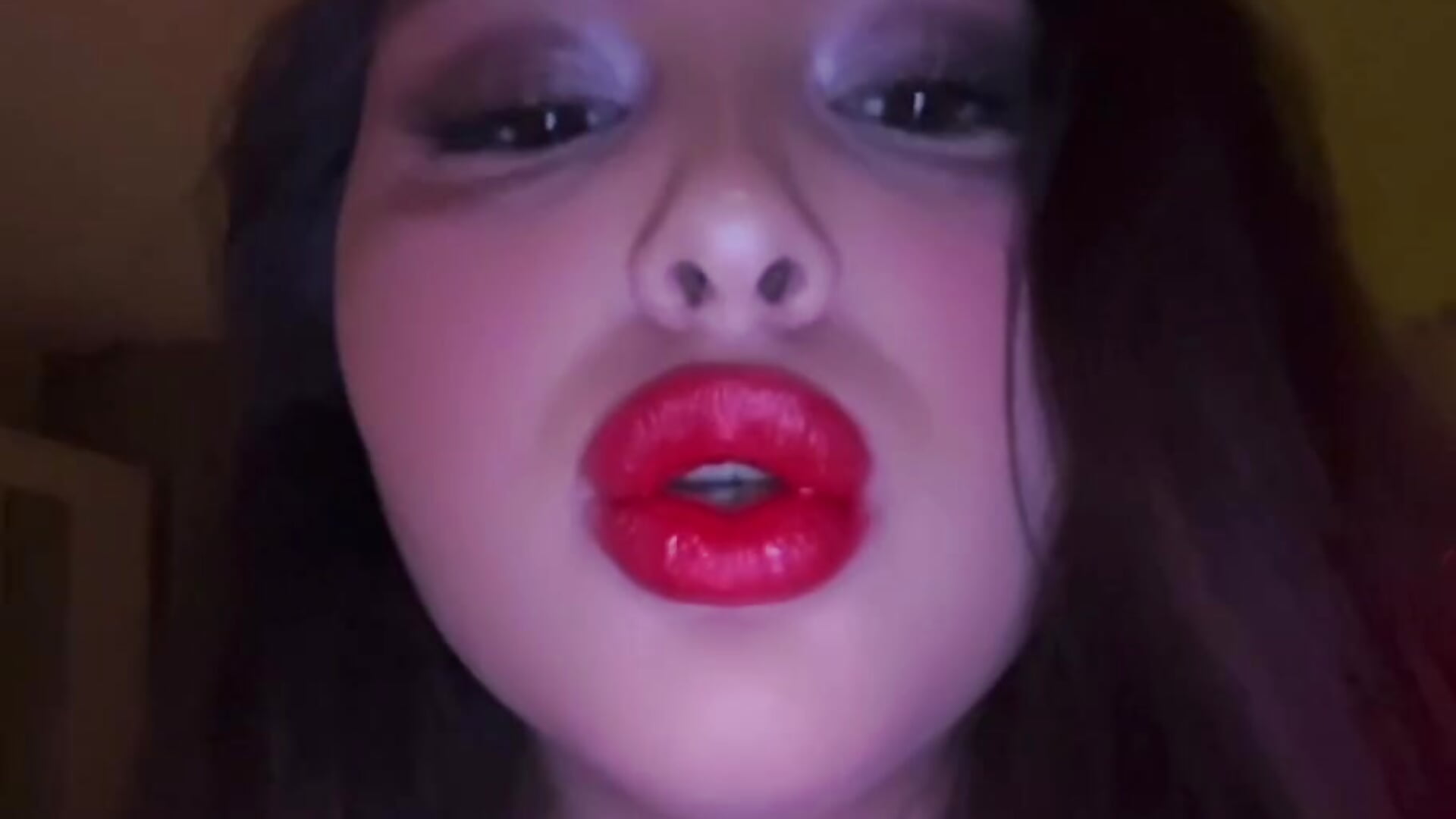 Just me – video af Tessa_Chaise