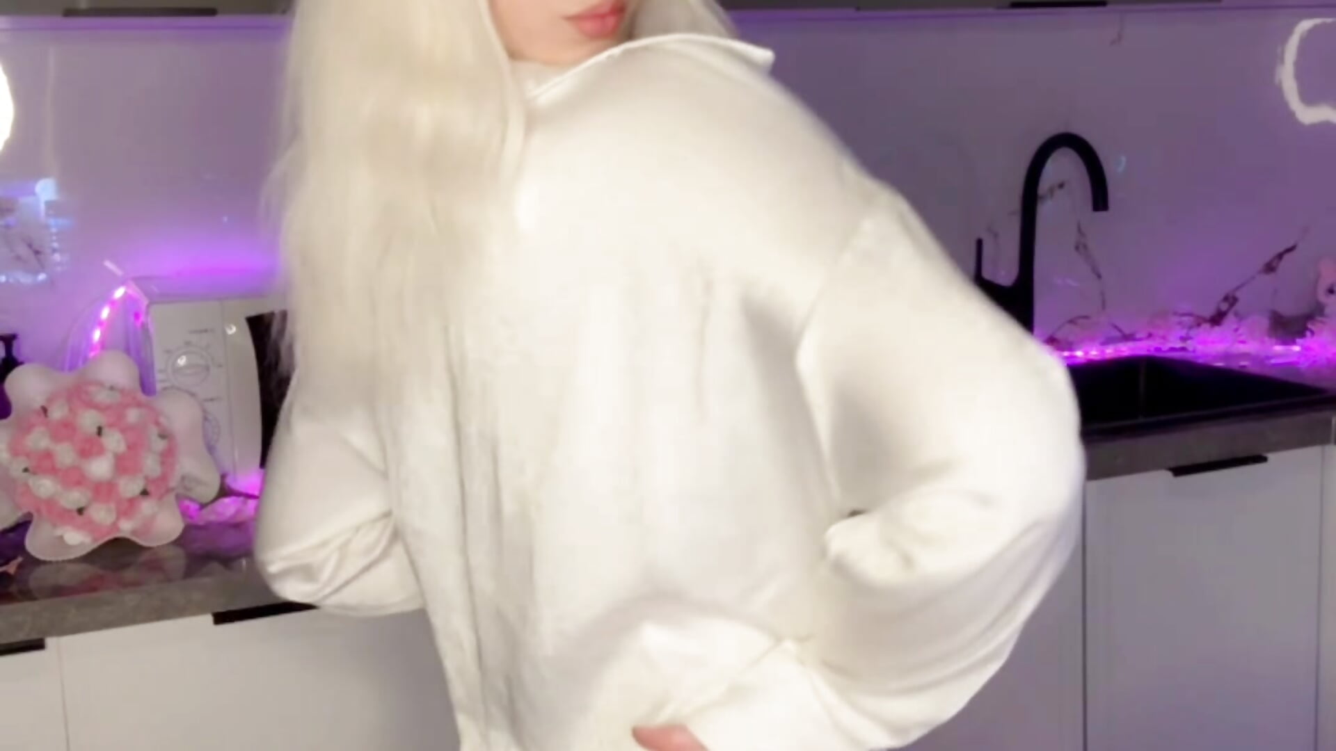 meow - Video von Anadeyaaa Cam-Model