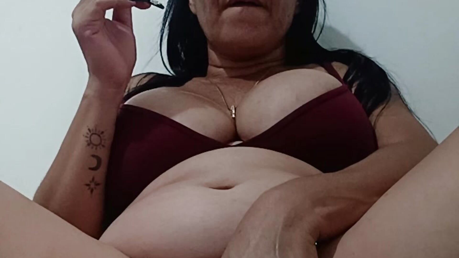 Playing with my pussy - clip cu AnittaTettona model videochat