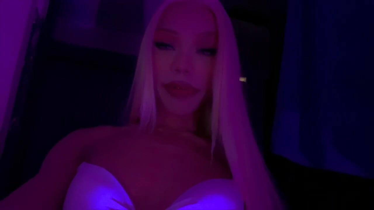 🍀✨ - video by TIFFANY_AND_KAREM_ cam model