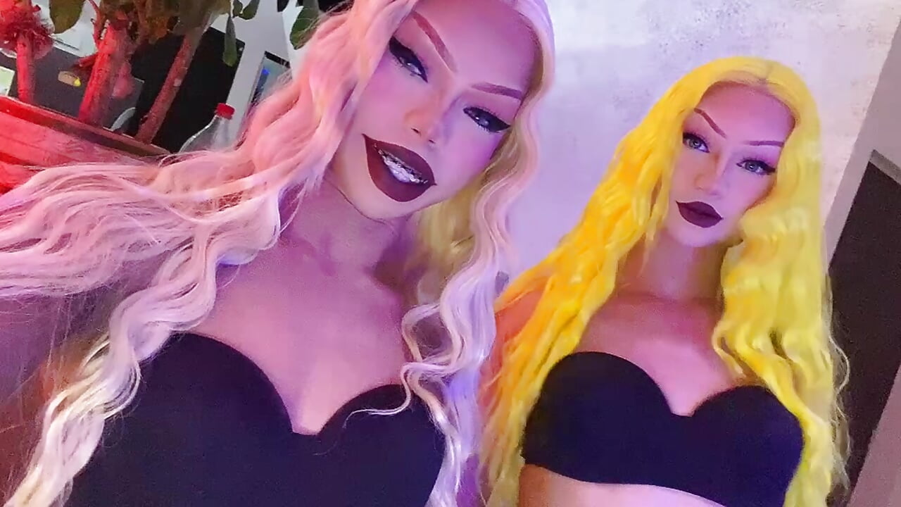 Your wishes 🩵 — filmik TIFFANY_AND_KAREM_, modela(-lki) na kamerkach