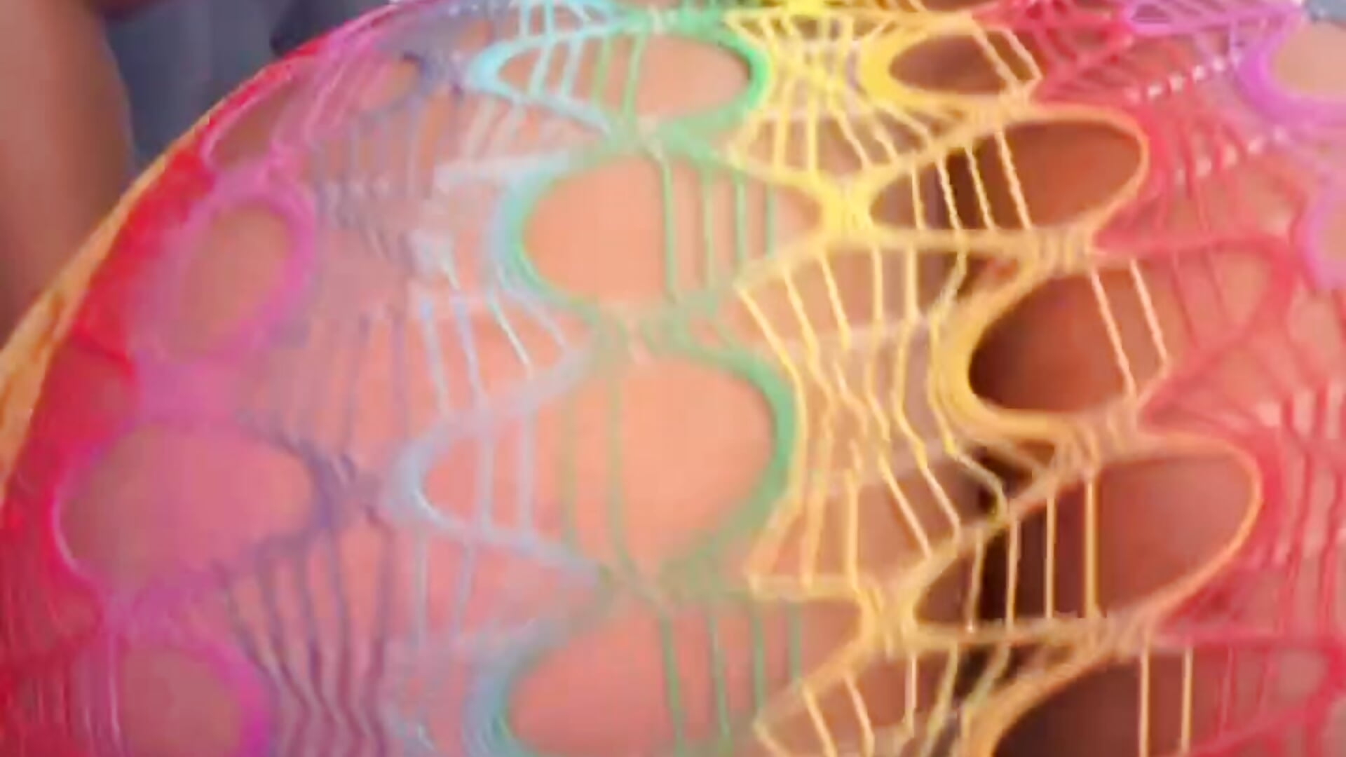 Wiggle Wiggle - video by MarianaGiiiL cam model