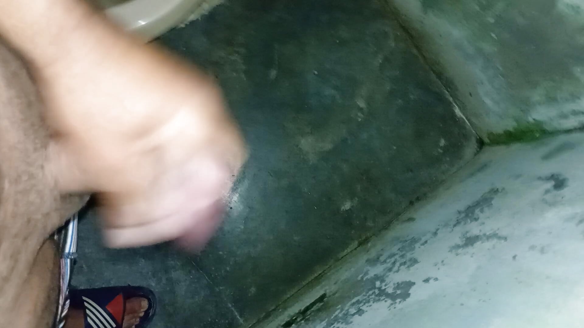 1000006173 - vidéo du modèle de showcams Alfredoloza