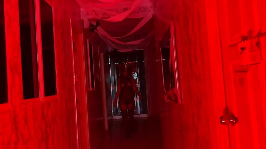 Witch Night is coming soon 🕷️🖤⚡ – видео вебкам-модели IVISBOUNCYASS