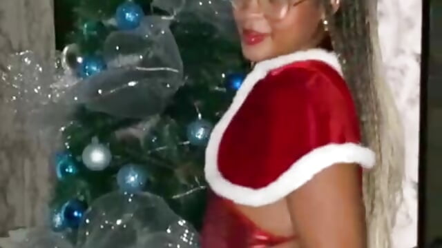 Come and enjoy this very hot live show, with squirting, anal, and a delicious pussy 🔥🥵 - vidéo du modèle de showcams IVISBOUNCYASS