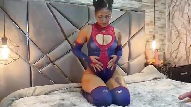 Save the day, handsome!🥵 - vídeo de IVISBOUNCYASS modelo de câmara