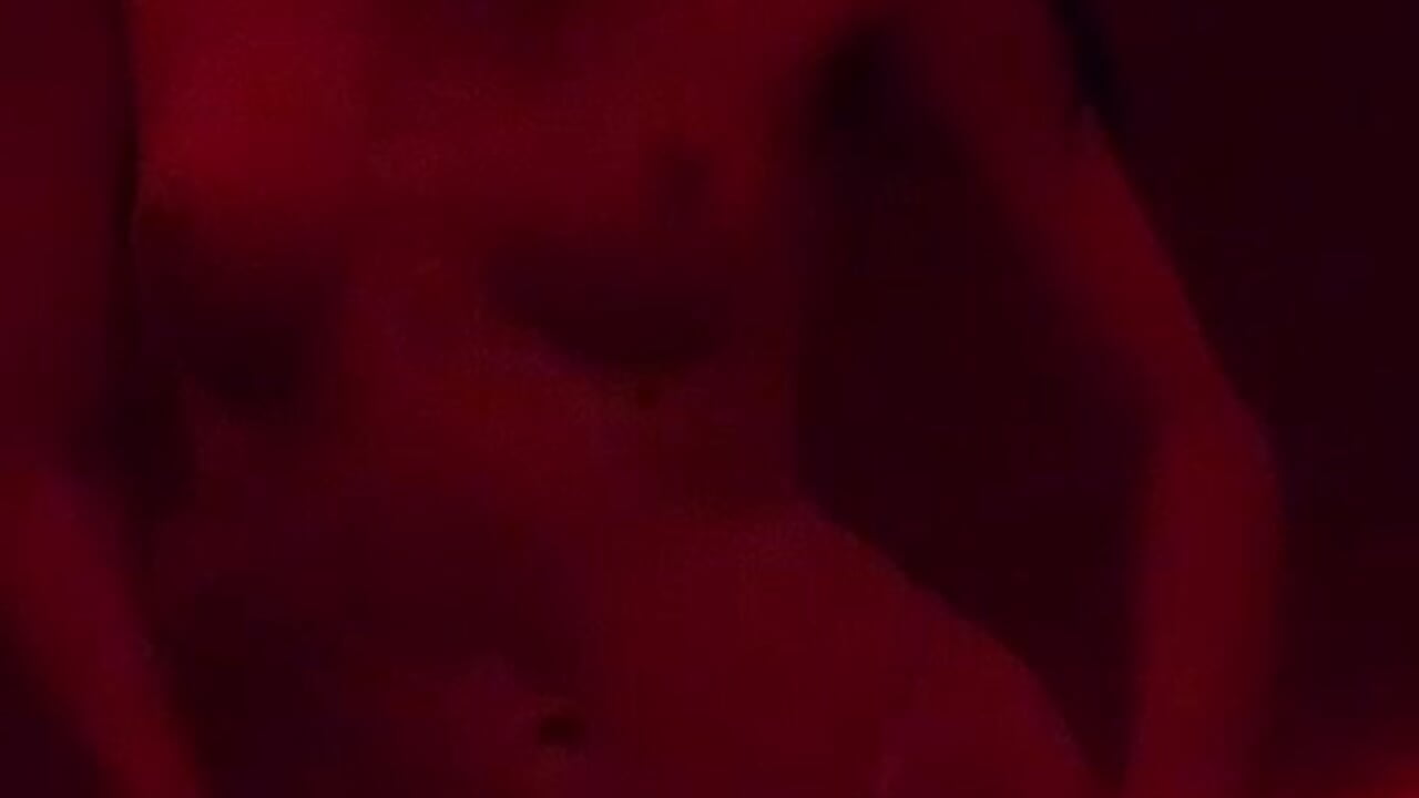 passion red - video by TateCutsforth cam model