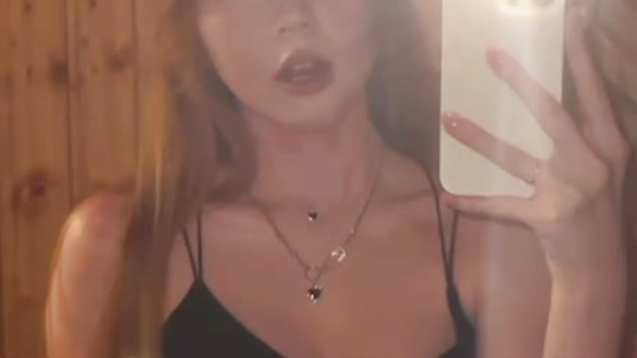 Like a g six<3 - video by NormaBench cam model