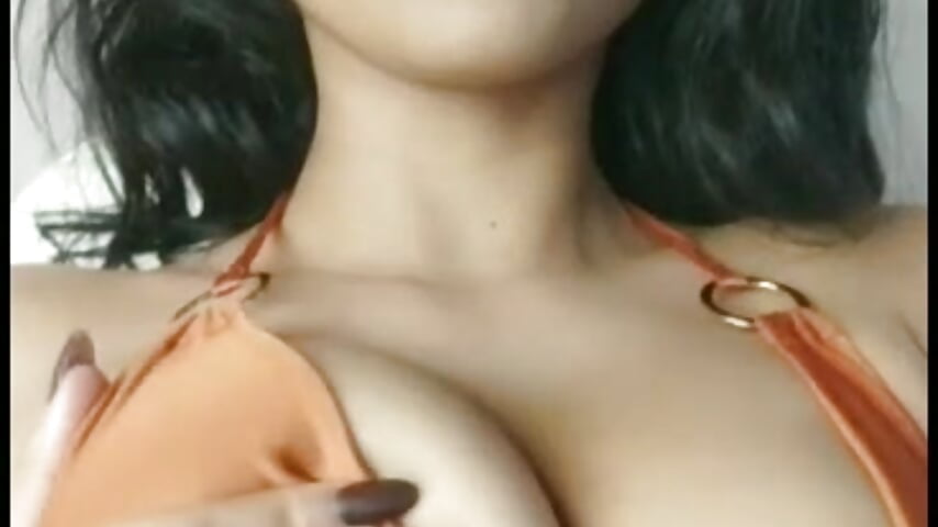 Boobs🔥