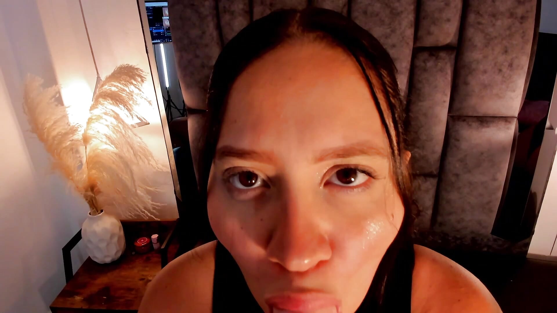 POV: I'll swallow you whole... without fear, without pauses 🥵🤤🍆🙈 - video by Morgan_Wright cam model