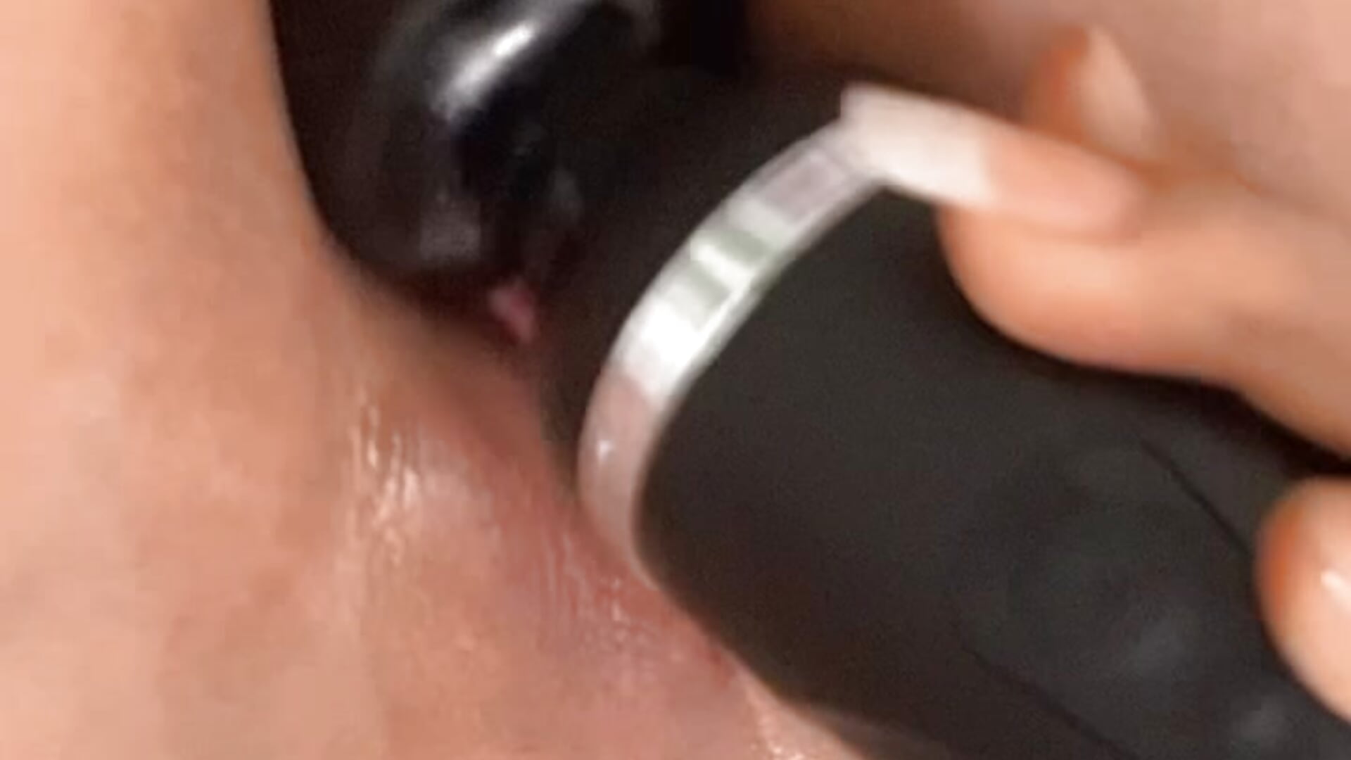 Dildo in pussy🥵🥵－カメラキャストのhello_kityy25の動画