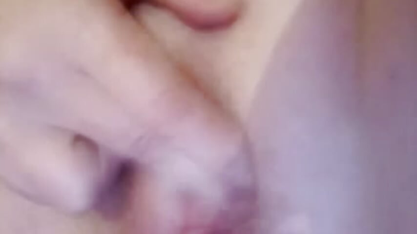 A squirt.  In a quicky - فيديو من NoLubricantNeeded موديل الكام