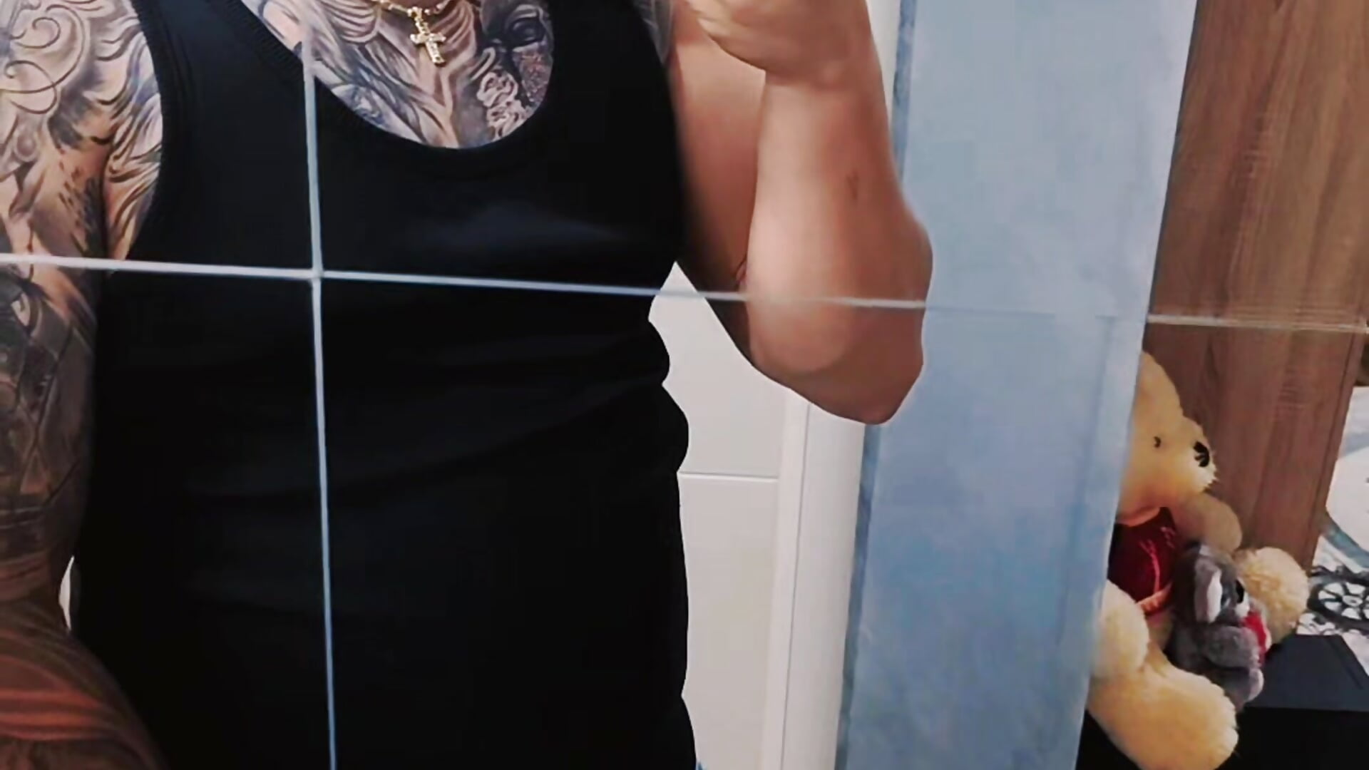 1000016726 - βίντεο μοντέλου Bakws