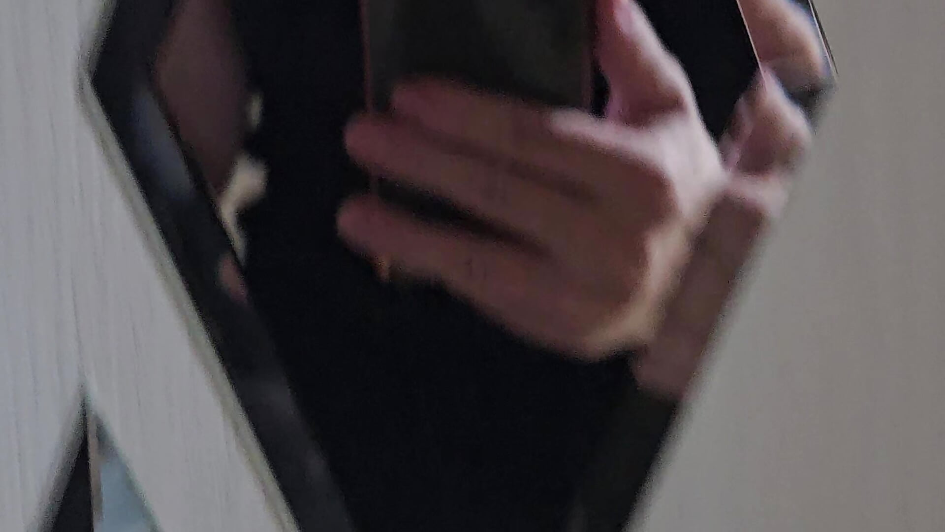 I allow you to peek at me through a piece of a mirror. — filmik FetishLady89, modela(-lki) na kamerkach