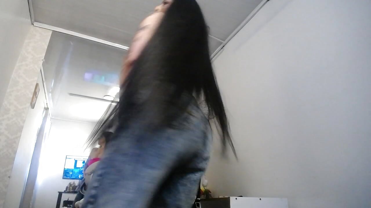 Jeans off 😉 - Vídeo de lizha_milf