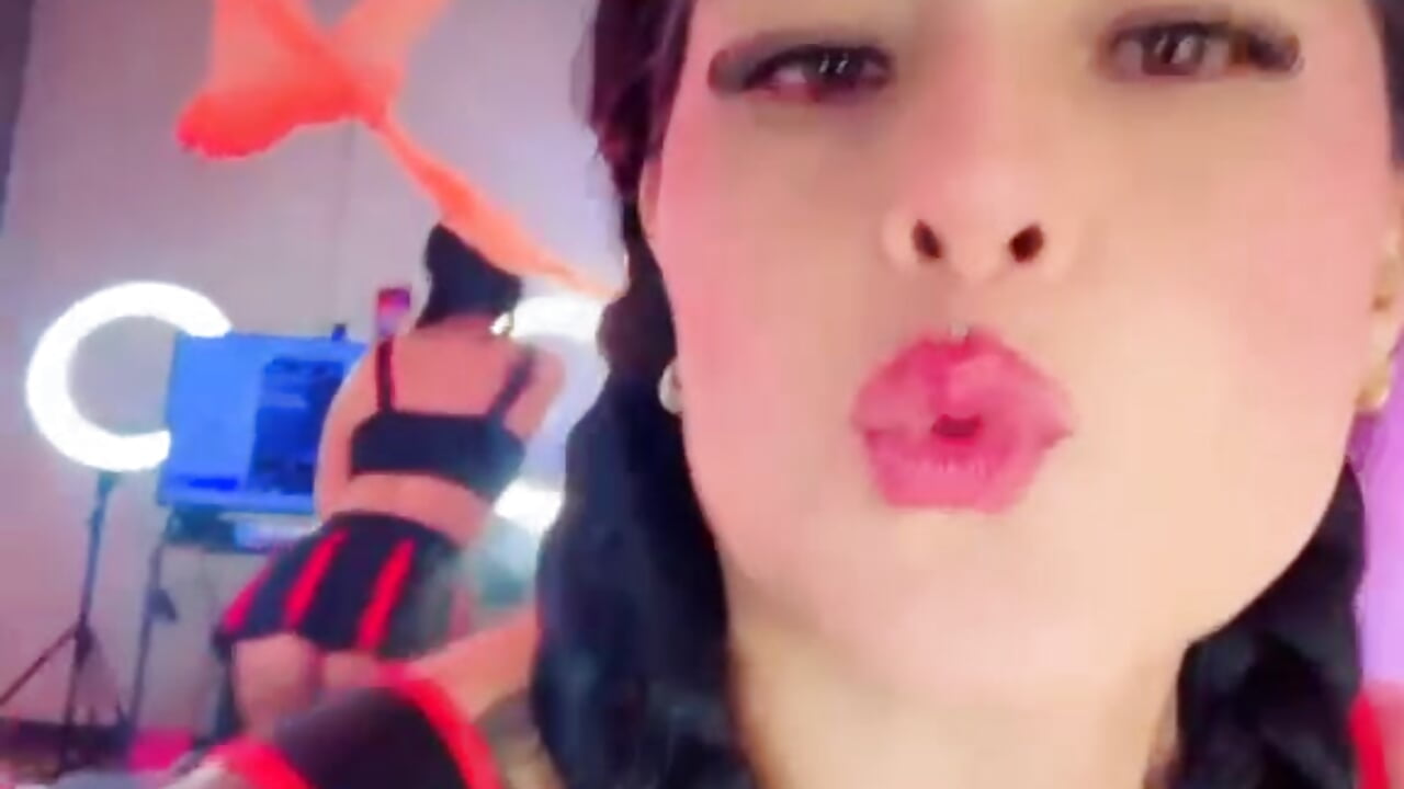 Your sexy cheerleader! – video af lizha_milf