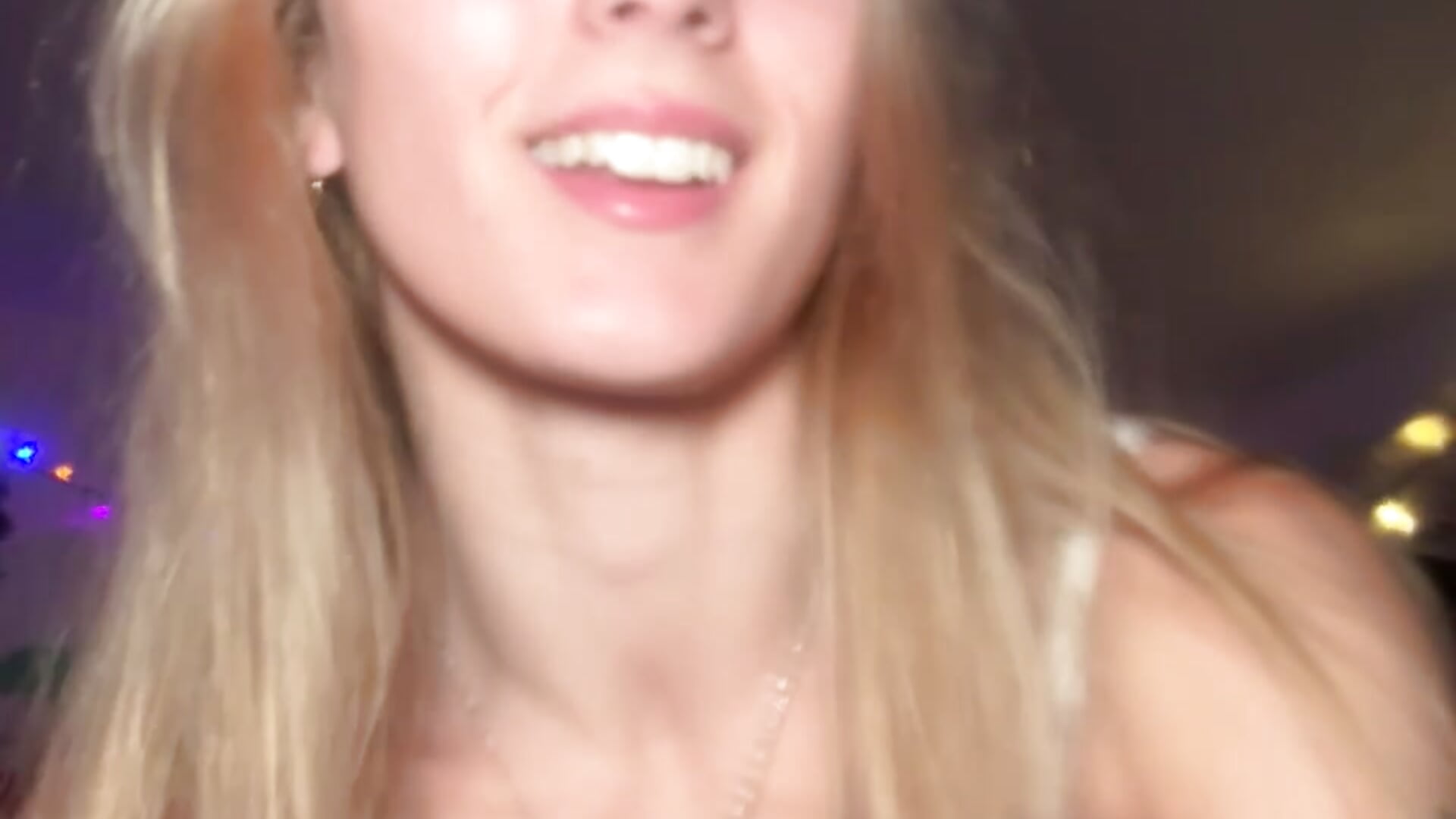trim,2FB2A4A9-F8C8-4799-BB3C-CE19D6DF8A38 – video af goddessoftaurus