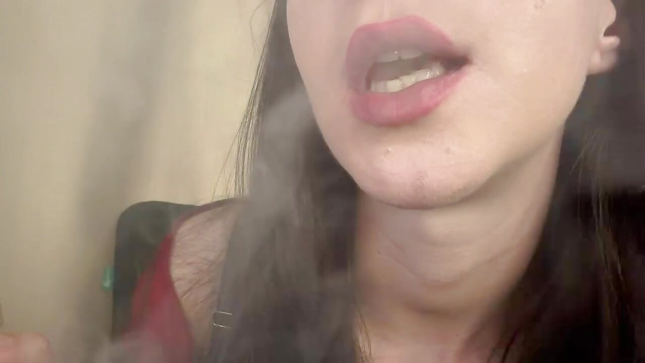 MESMERIZING VAPE : Blow In Your Face Wallet Drain