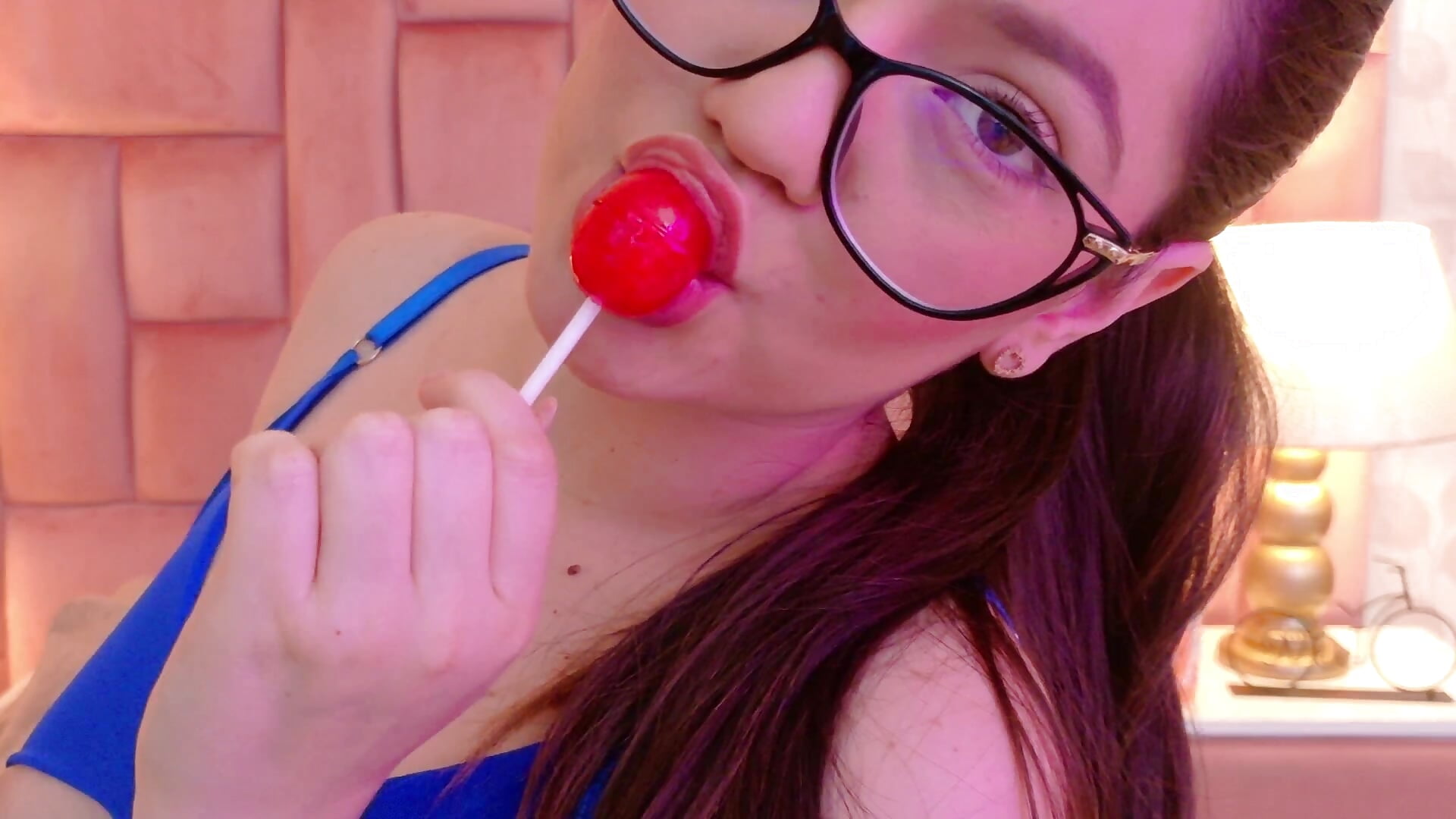 I know exactly what you're thinking right now... 🔥🍭 - video oleh model kamera ArianaFranco