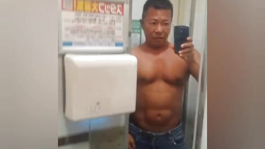 2012→2021色白細身から色黒筋肉へ変身💪from fair skinny to tanned muscle - futomara adlı kamera modelinin videosu