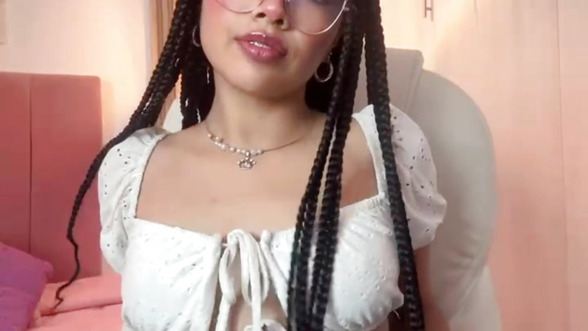 My utim day with braids - video by AuroraBlisss cam model