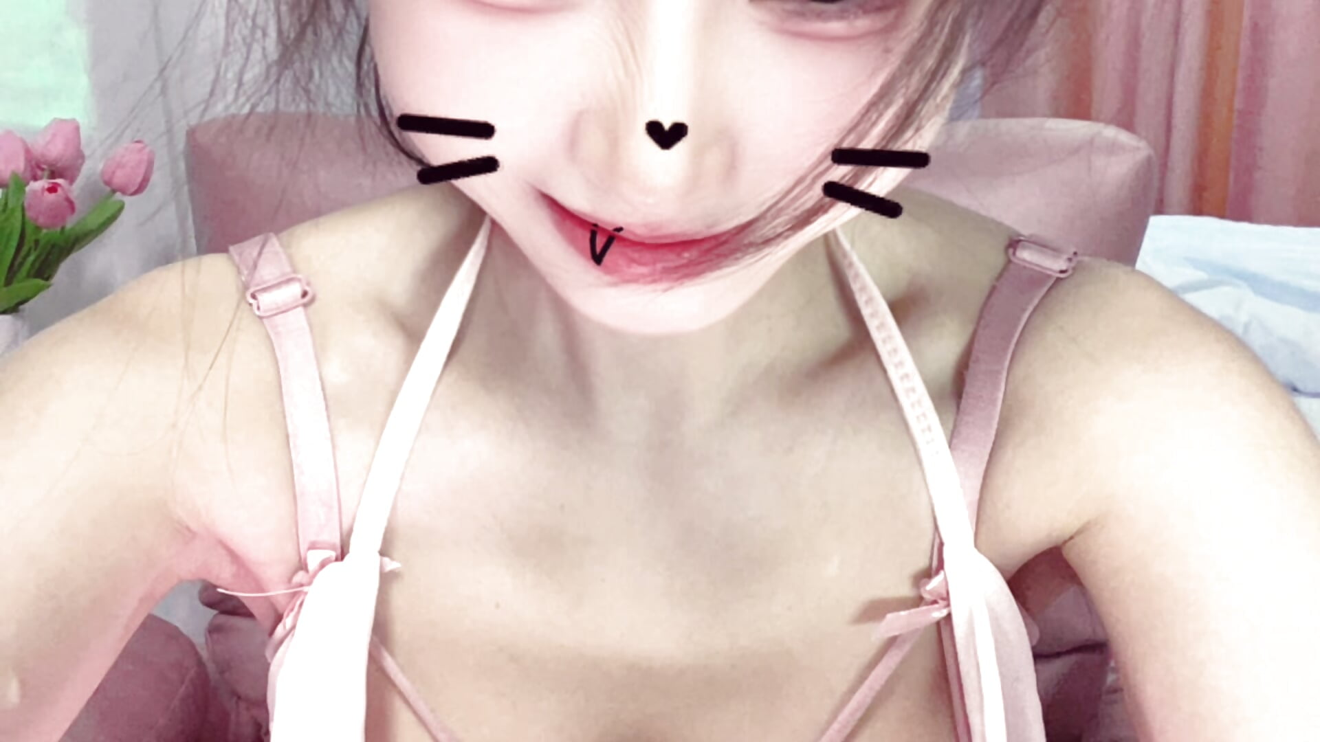 气鼓鼓的幼薇宝宝 - video by AsiaElf cam model