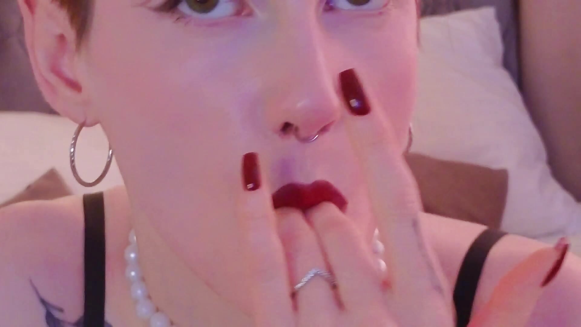 I'll lick your dick like these fingers.😈😋 - video by JoYung cam model