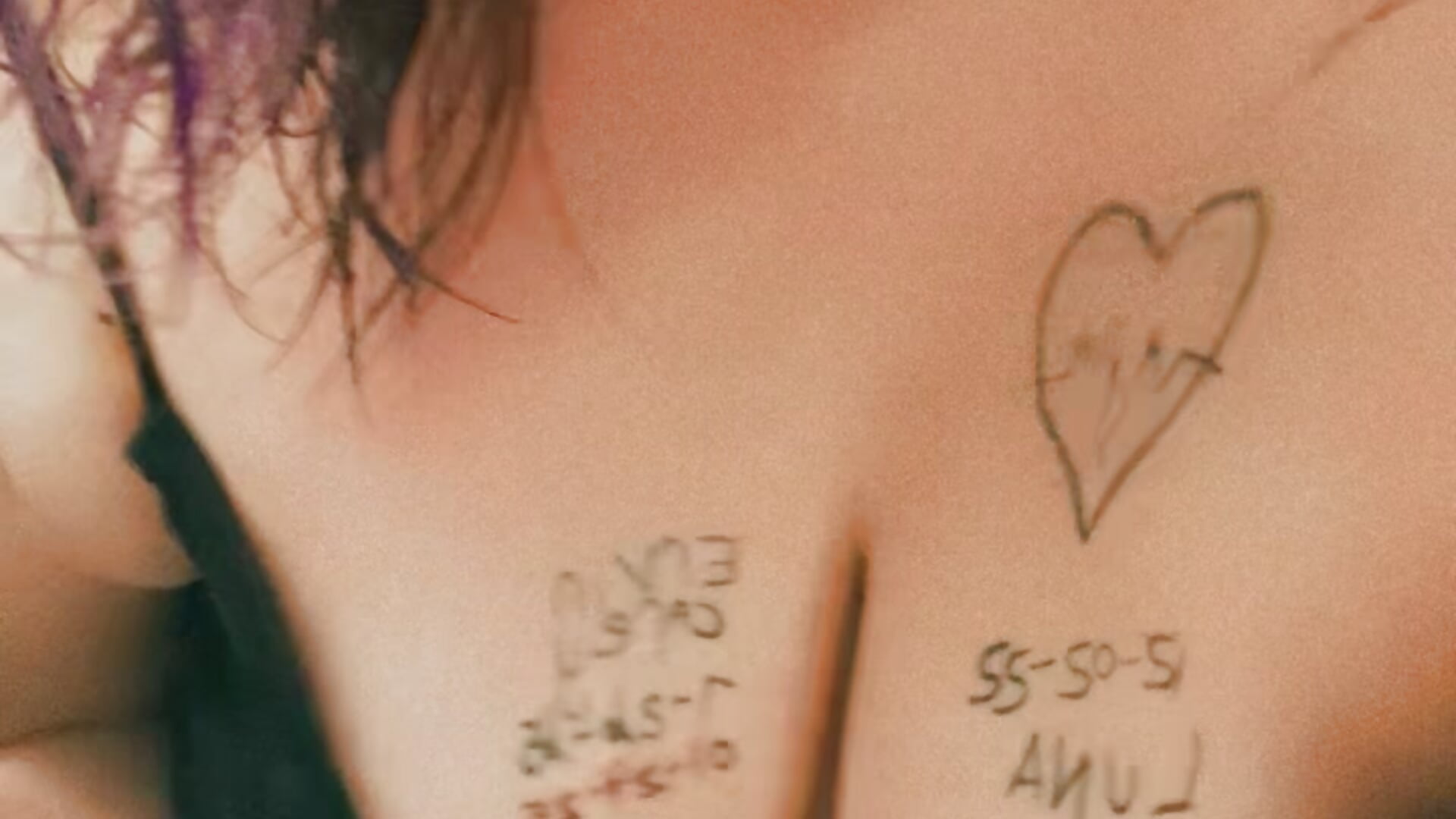 985C887E-844A-4561-9F76-3E107464C6D3 - video by gothicfreakmachine cam model