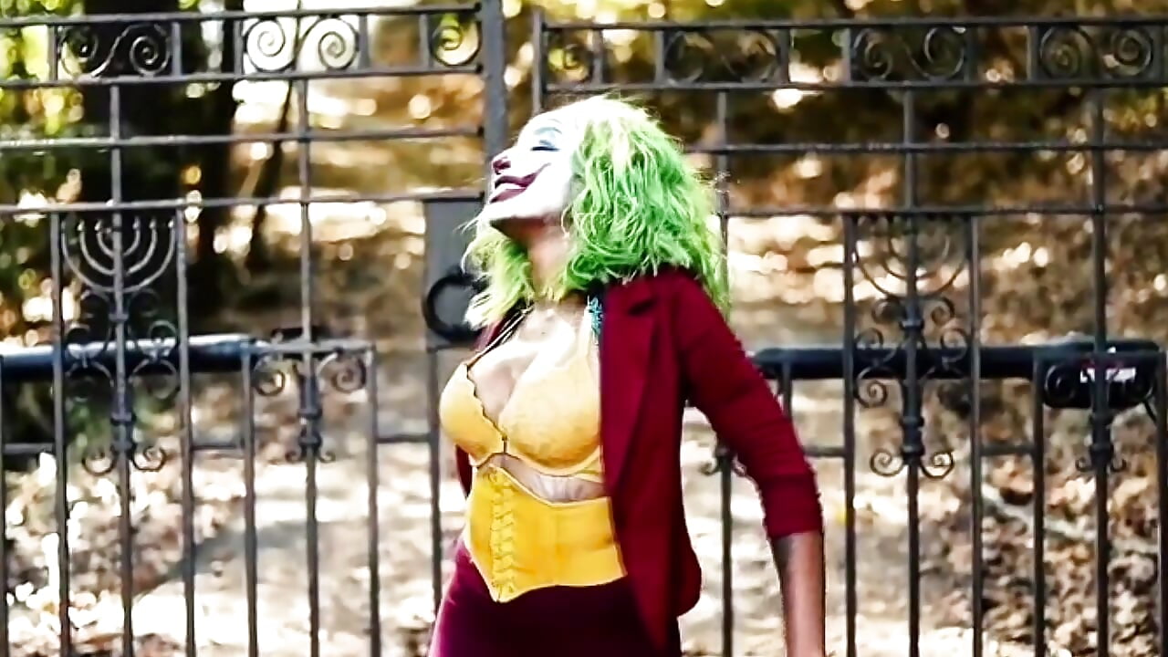Your Favorite Villain Just Got Naughty 😈💋 - video van saralovens cam-model