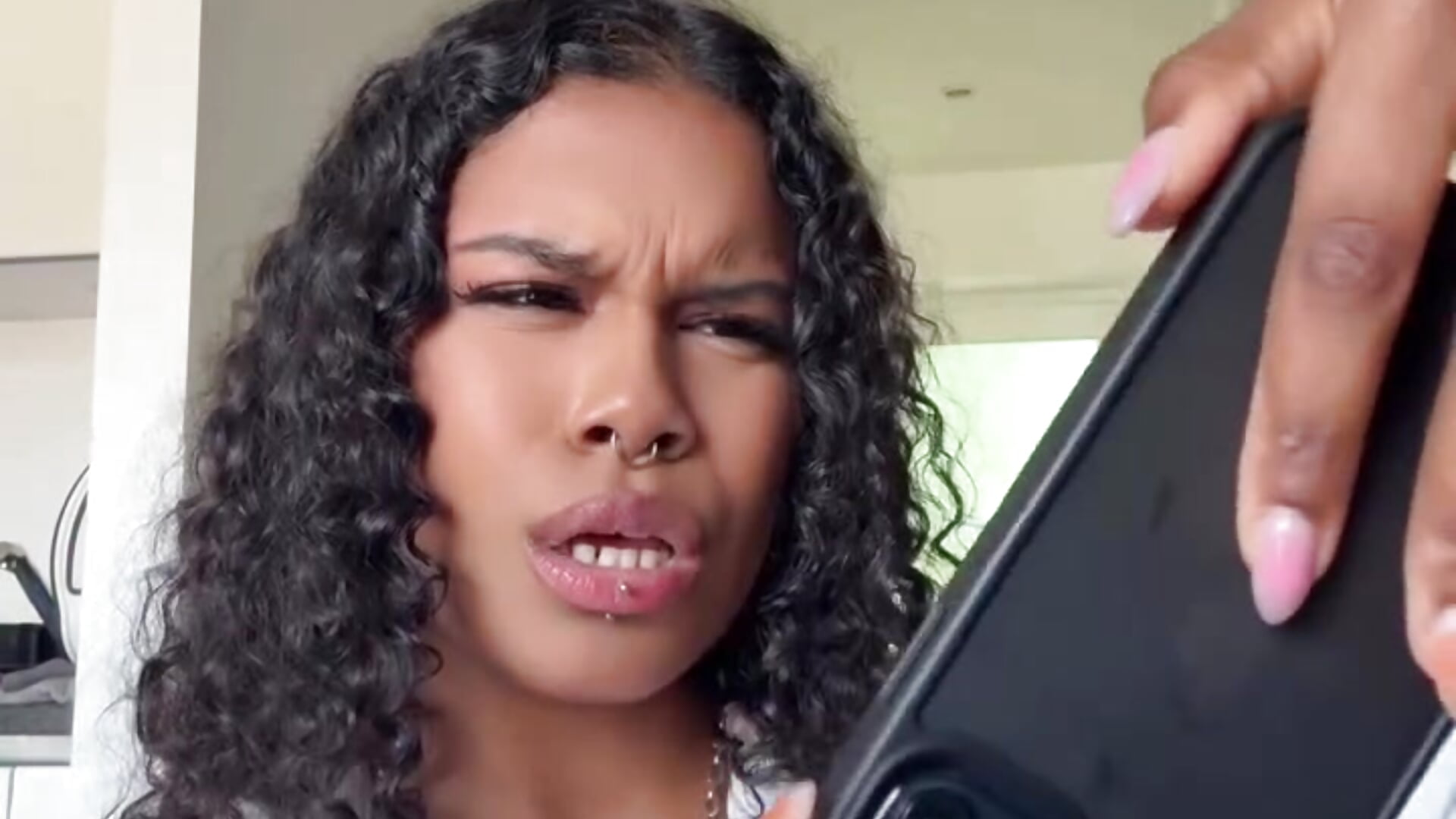 Rating Your 🍤 Like a Brutal Mistress - video by saralovens cam model