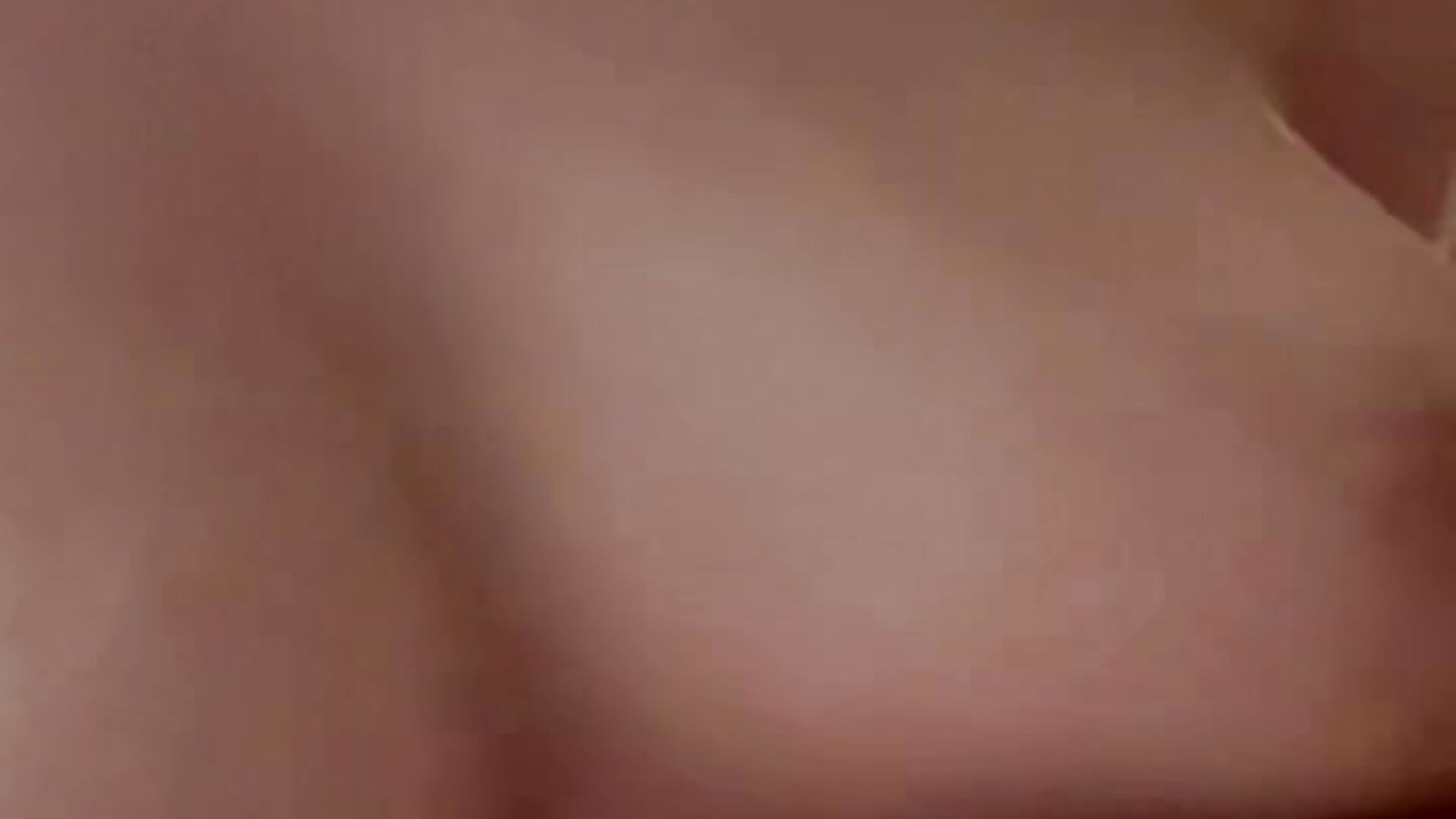 Mia的大奶子