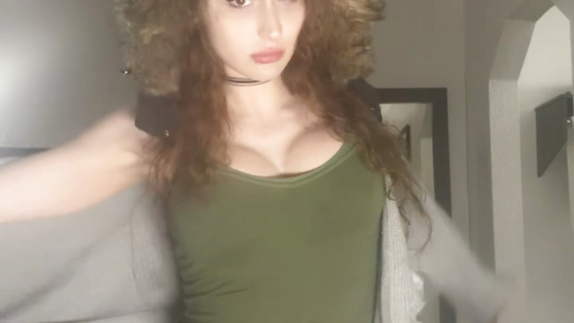 Meee - video by cassieeangelbby cam model