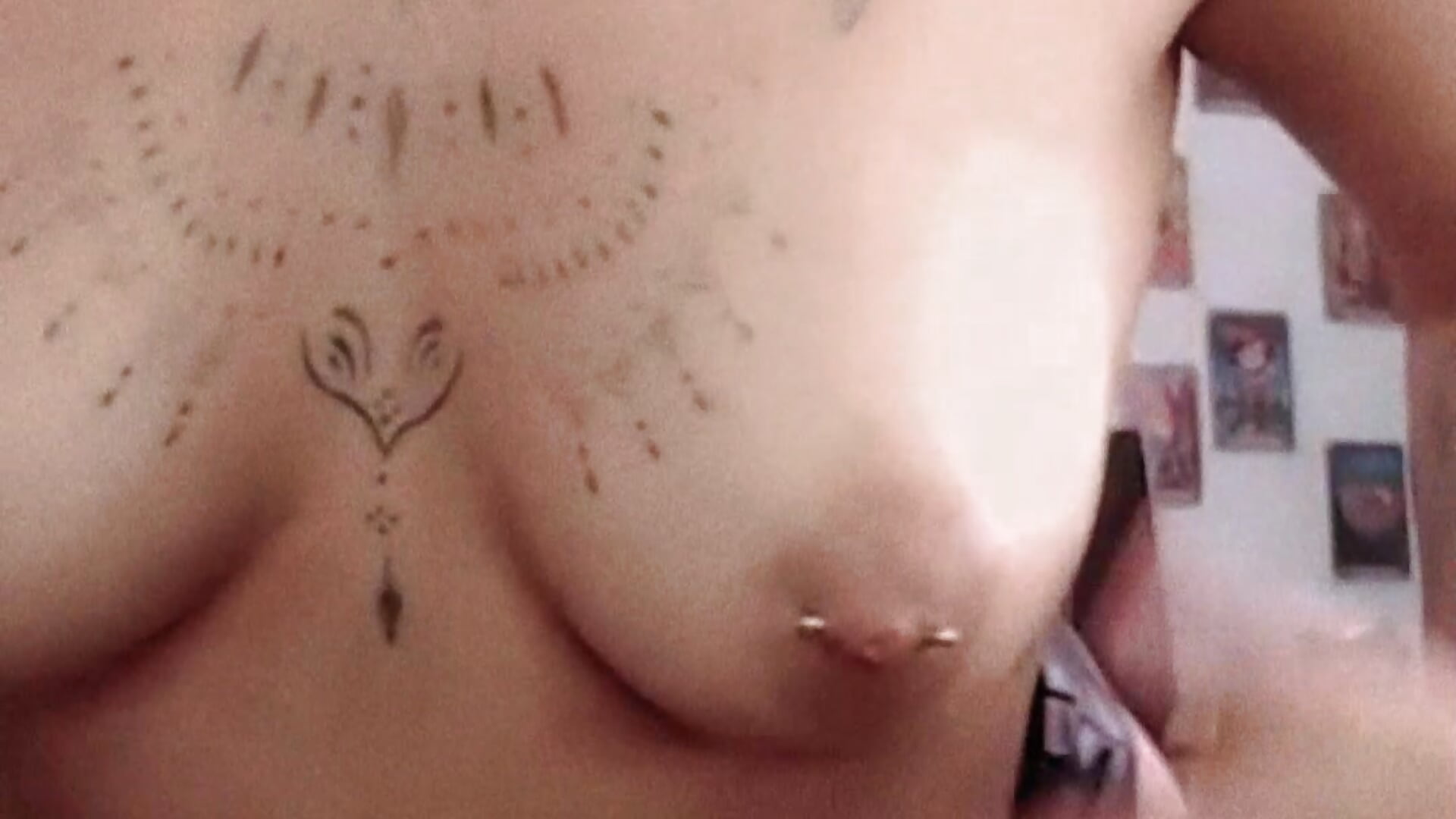 🌙 20 seconds of gothic tits