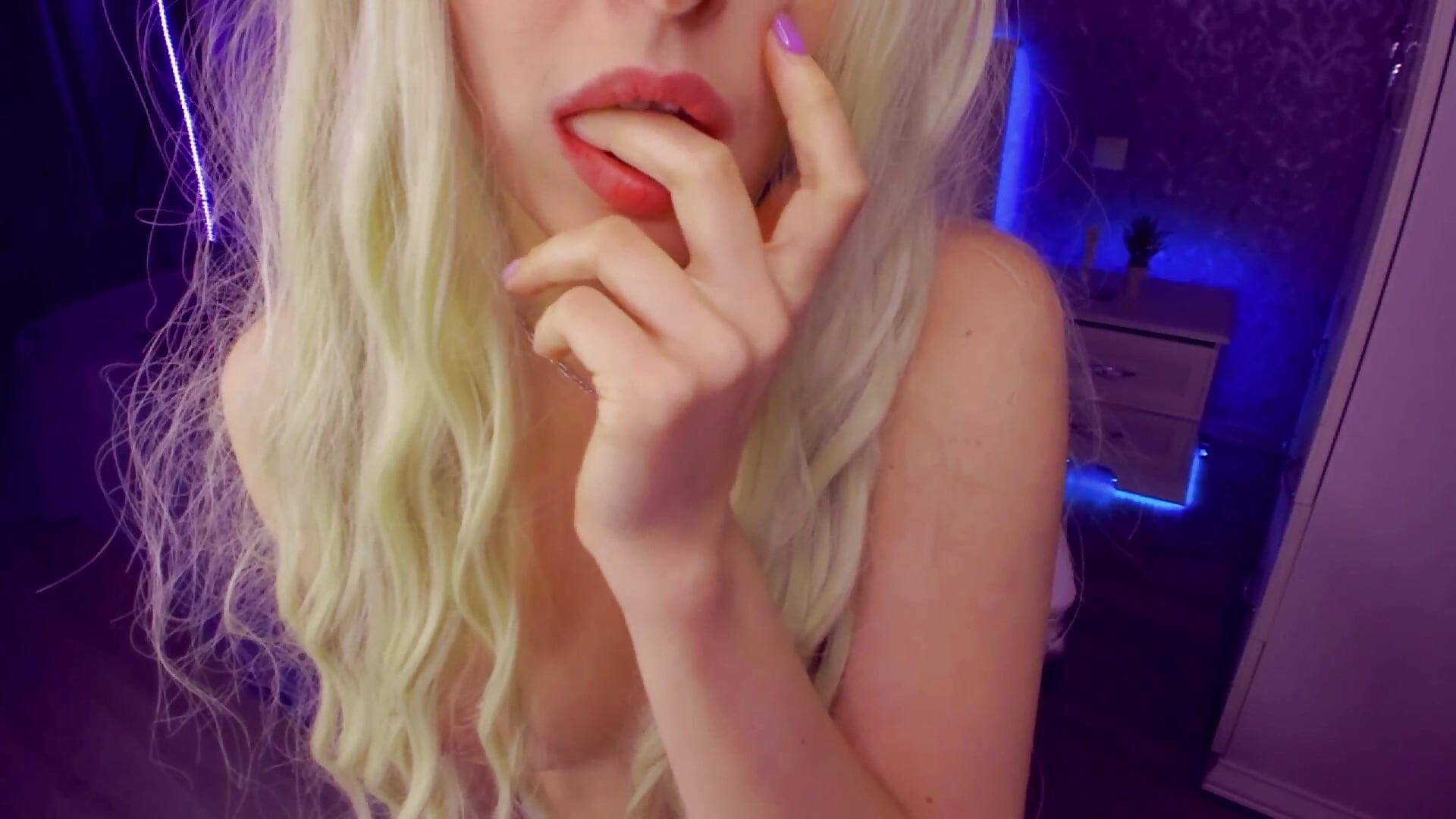 How's your imagination doing?– MollyBer kameramodell videója