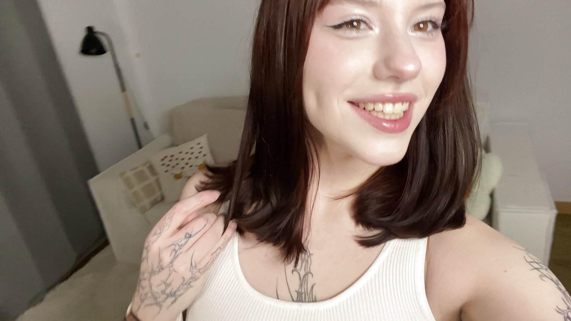 ME - video by RizzaNothappy cam model