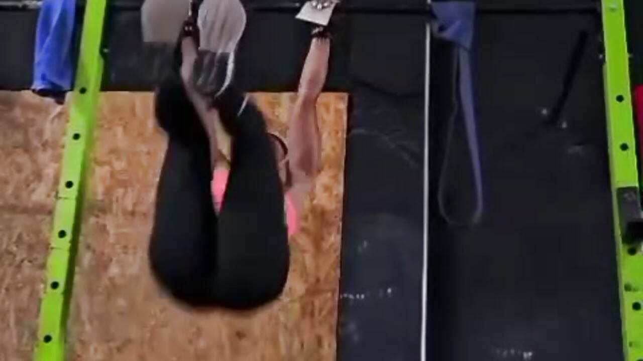 Come to train with me! - video by cristal_crossfitx cam model