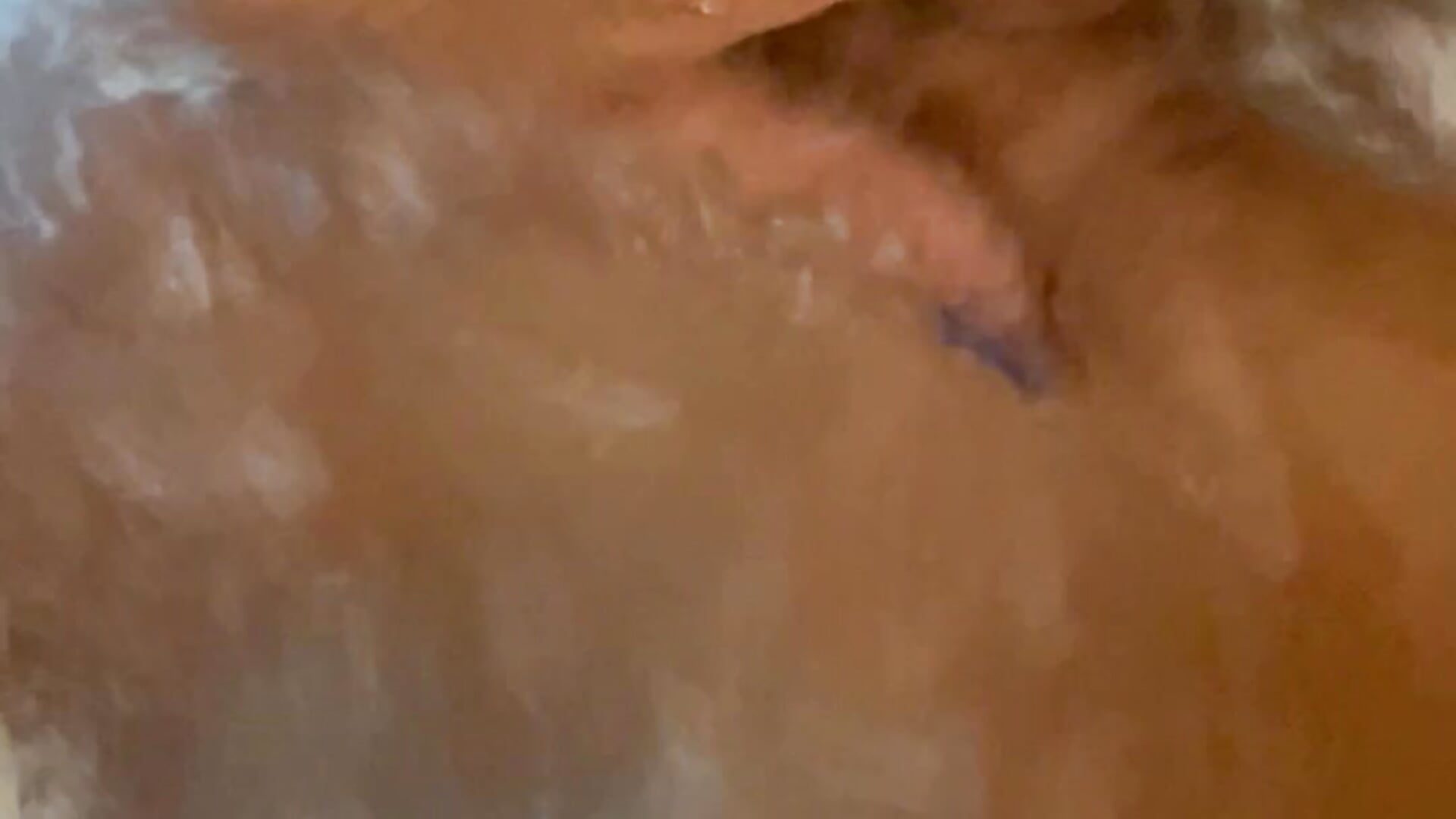 I was playing with my little pussy while I was in the jacuzzi and I squirted💦