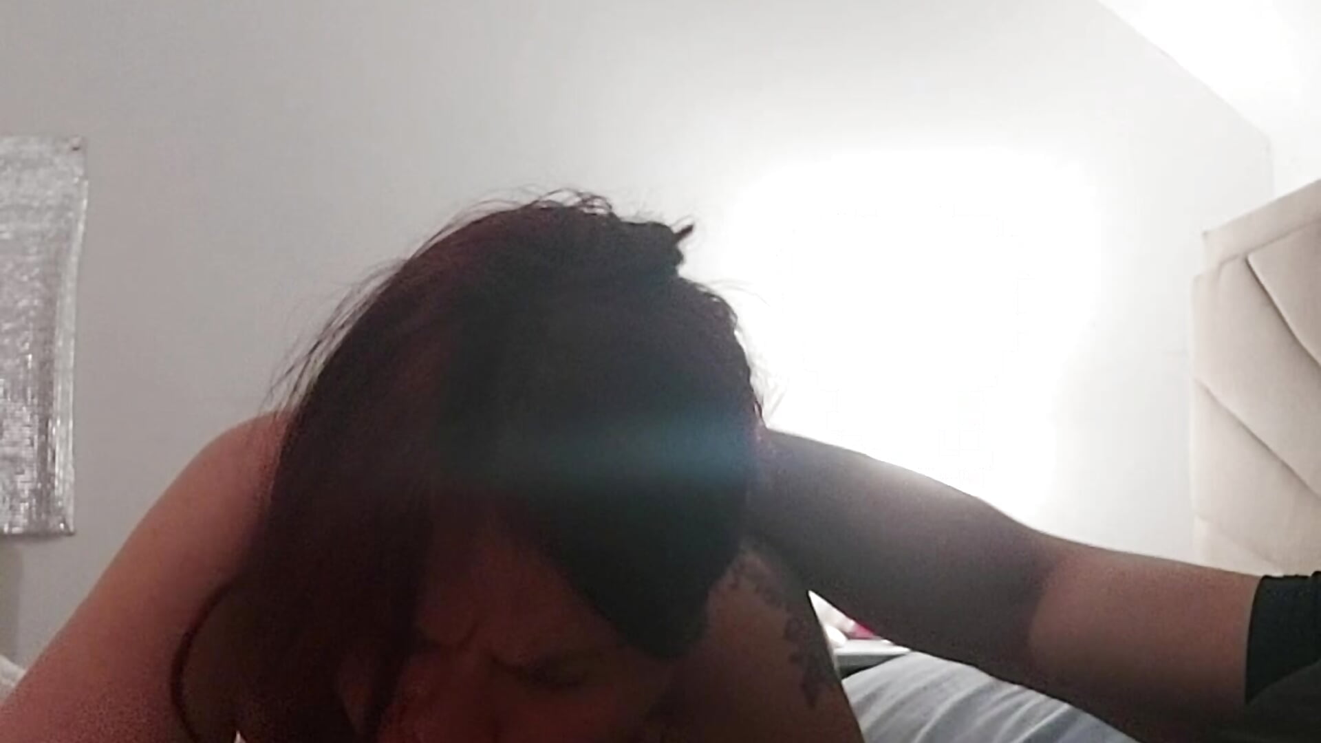 Elle me suce et avale tous